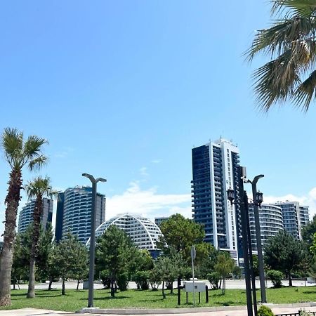 Apartamento Bat Towers Studia Batumi Exterior foto