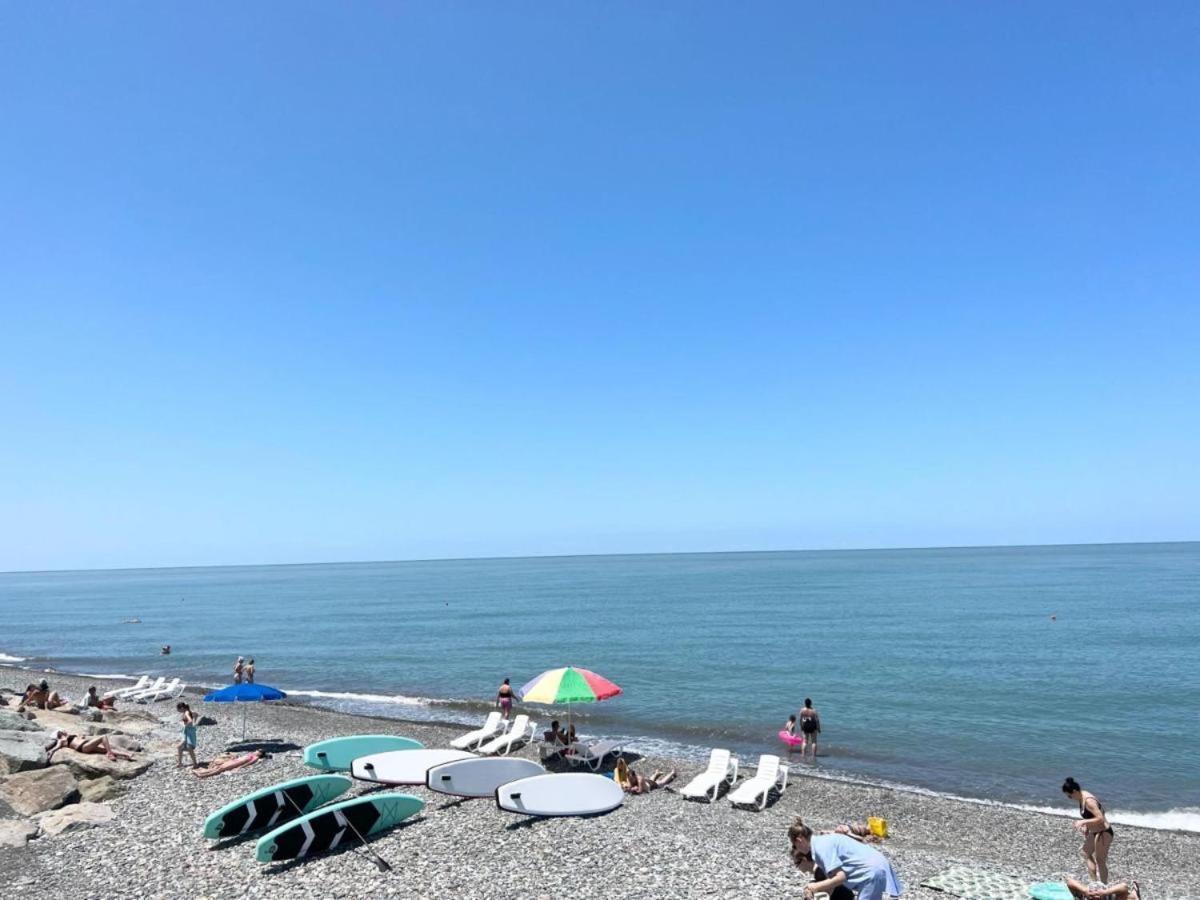 Apartamento Bat Towers Studia Batumi Exterior foto
